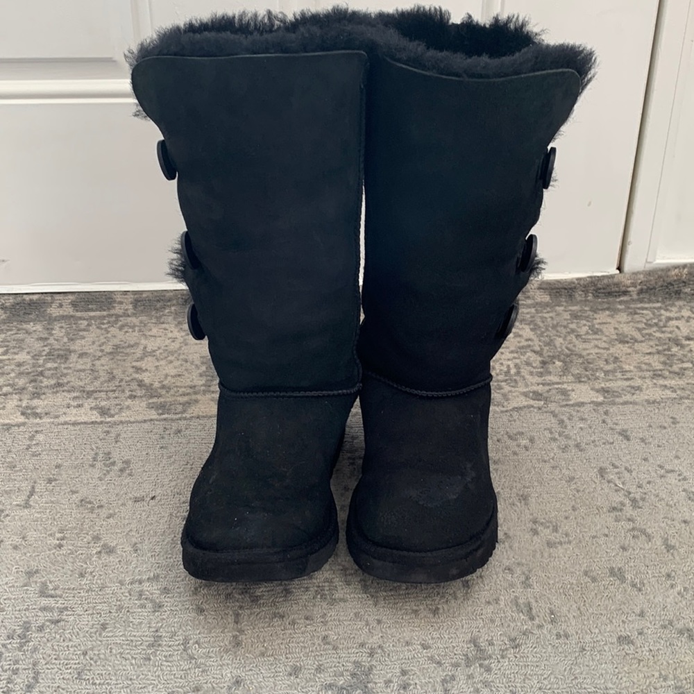 UGG Bailey Button Triplet II Boot, in Black, Size 9